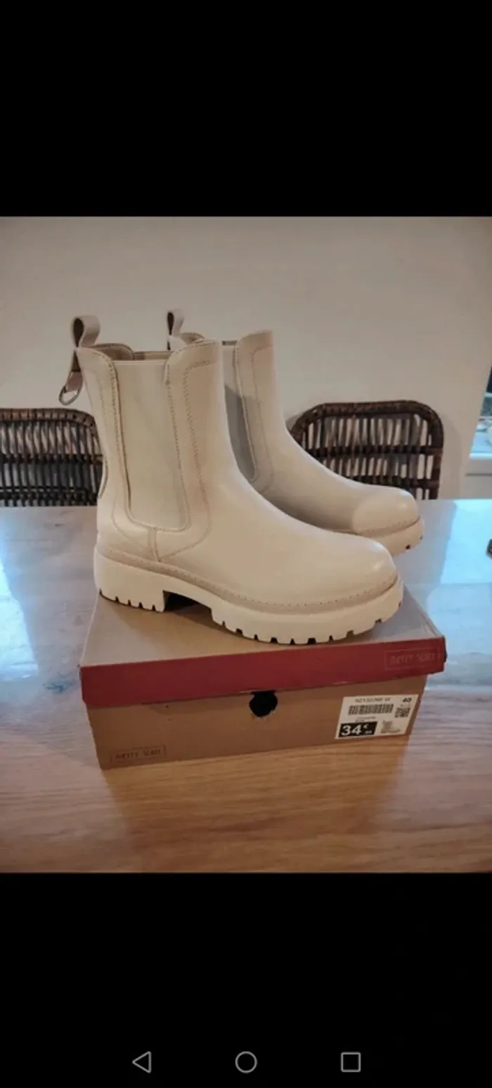 Bottines beige NEUVES