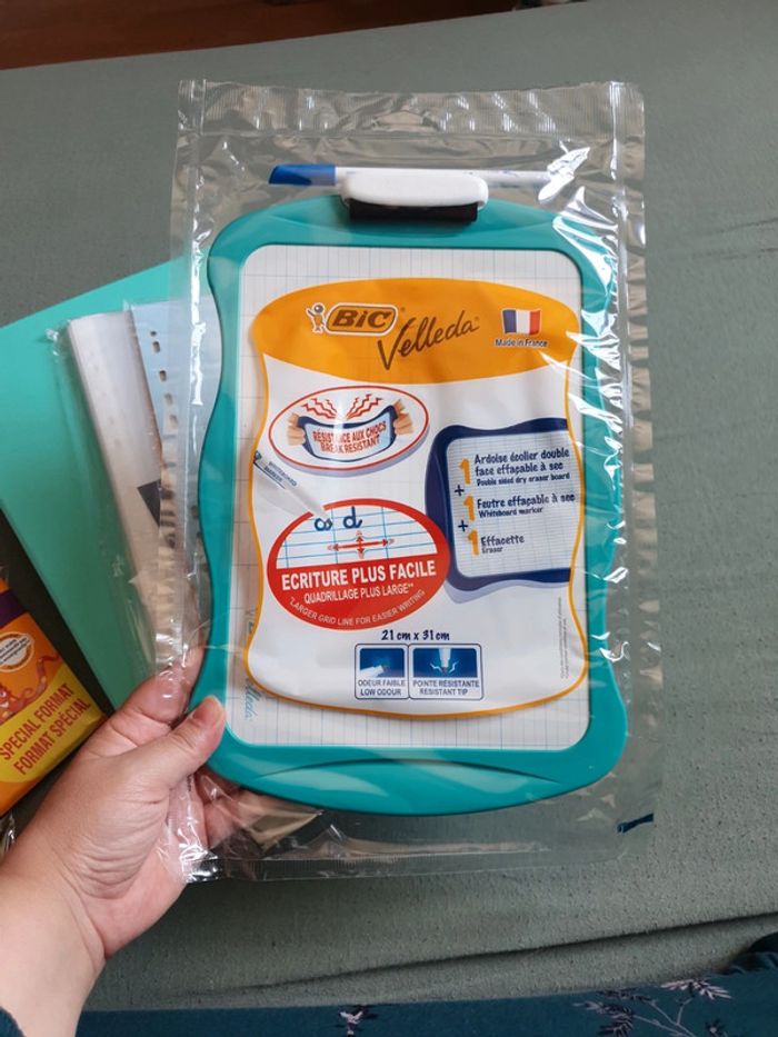 Lot complet de fournitures scolaires - photo numéro 11