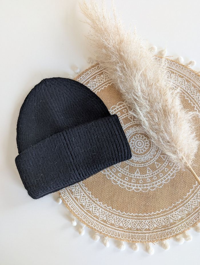 Bonnet Dublin noir avec revers