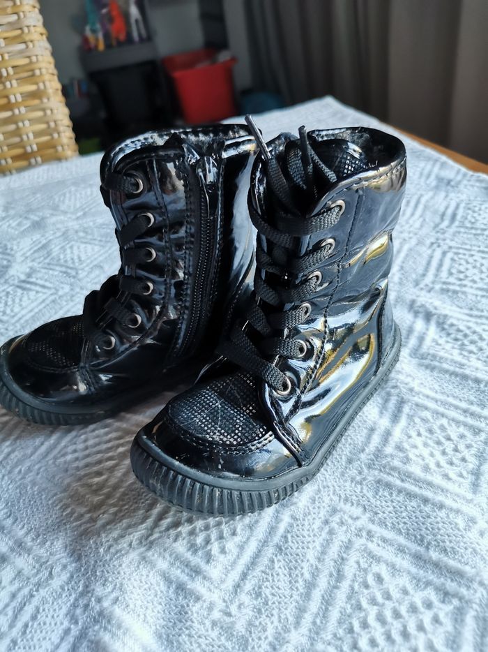 Bottes fille vernies