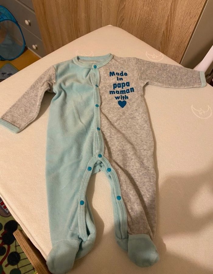 Lot de Pyjamas - photo numéro 2