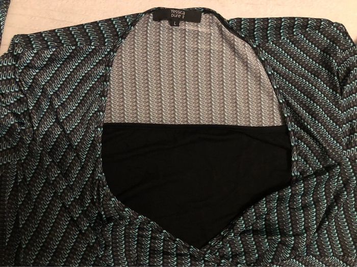 AN14: Robe cache-cœur imprimée avec zip coté T 44/46 Portée 1 fois - photo numéro 10