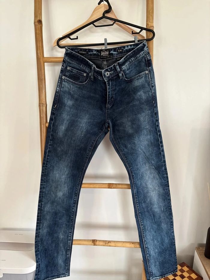 Jean bleu foncé superdry taille 41