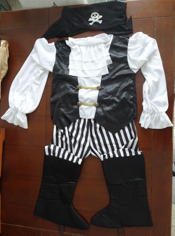 Déguisement de pirate enfant 8 / 10 ans