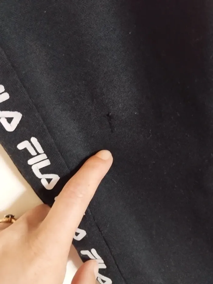 Survêtement FILA taille 8/10 ans - photo numéro 4