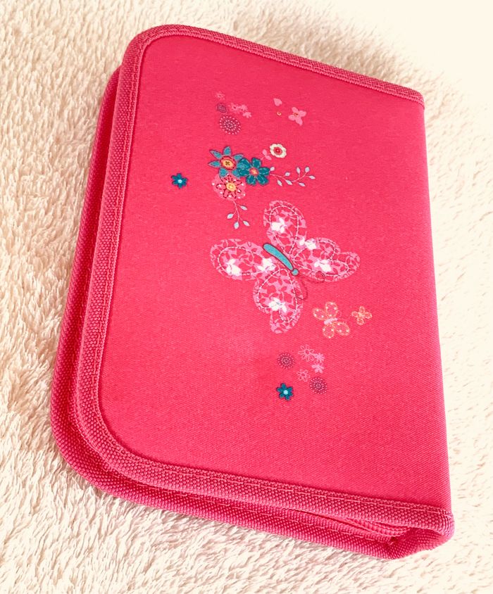 Trousse à crayons rose, papillons fleurs Hertlitz à rabats - photo numéro 2