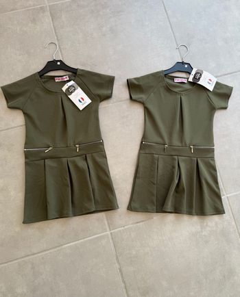 Lot de 2 robes 4 ans