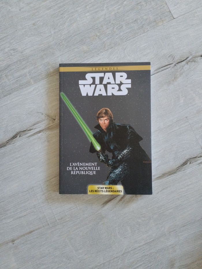 livre neuf Star Wars l'avènement de la nouvelle république