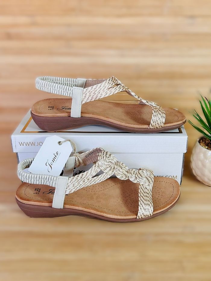 sandales pointure 39 beige doré - photo numéro 2