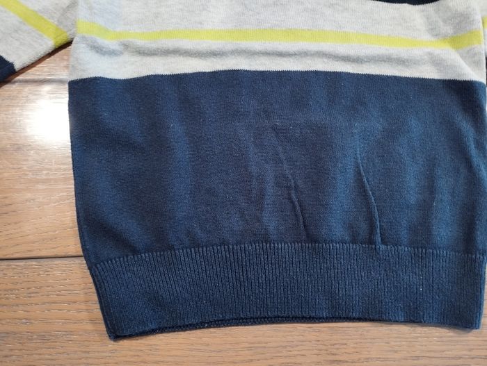Lot n° 493 Pull C&A 36 mois - photo numéro 4