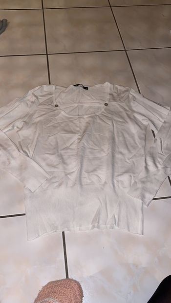 Petit pull léger taille L blanc