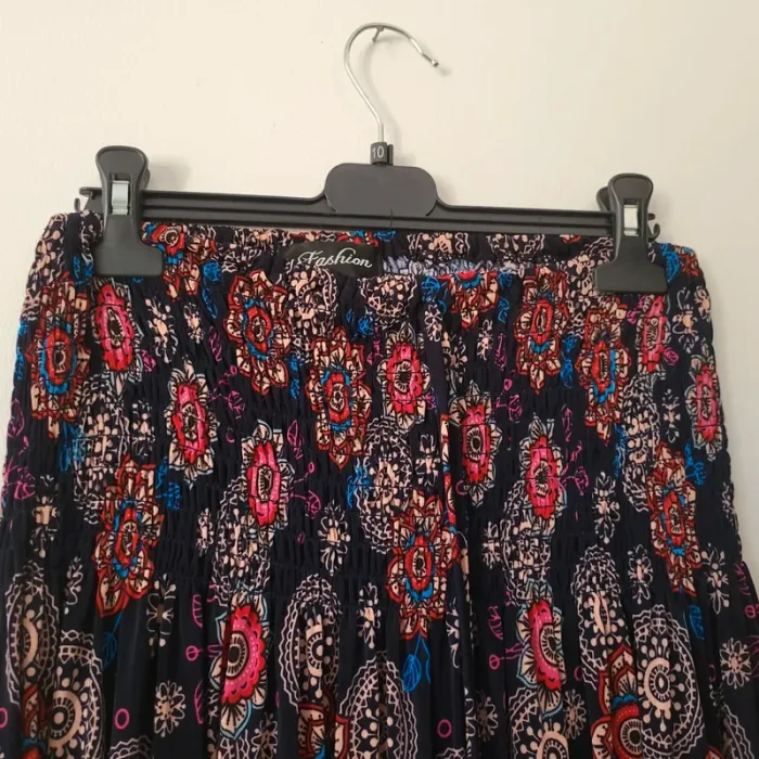 Robe ou longue jupe Taille unique - photo numéro 4