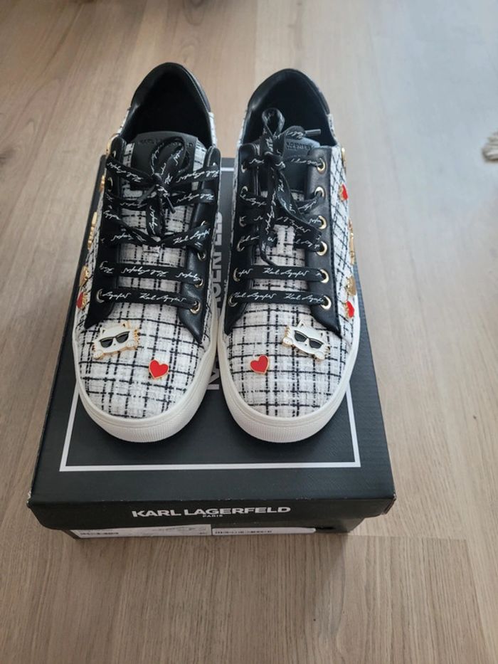 Baskets en toile Karl Lagerfeld modèle "Boucle pins sneaker" - photo numéro 2