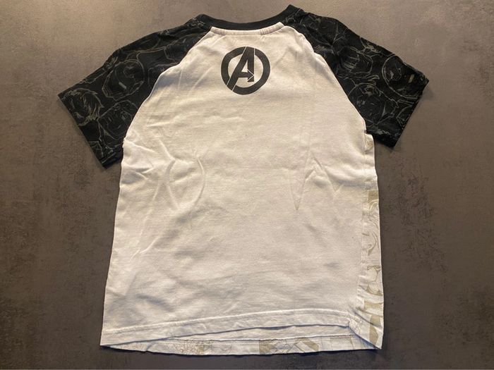 T-shirt Avengers Desigual taille 5/6 ans - photo numéro 6