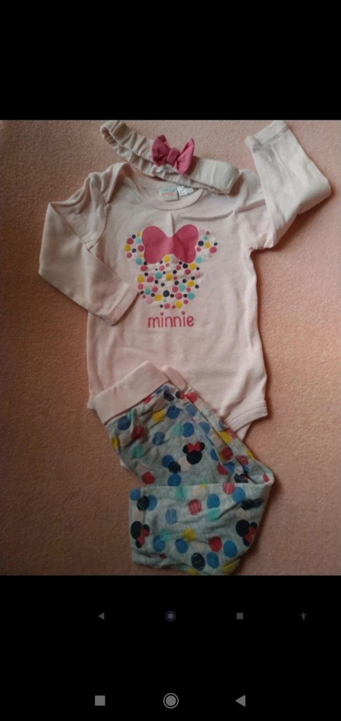 Ensemble Disney minnie