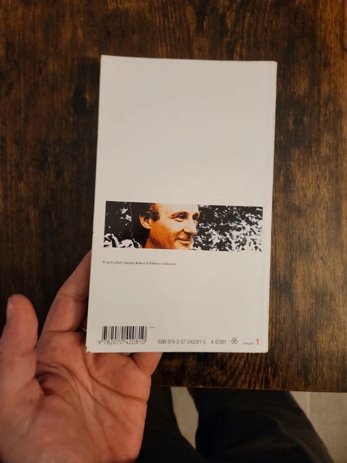 Livre : Quelques chose noir - photo numéro 4