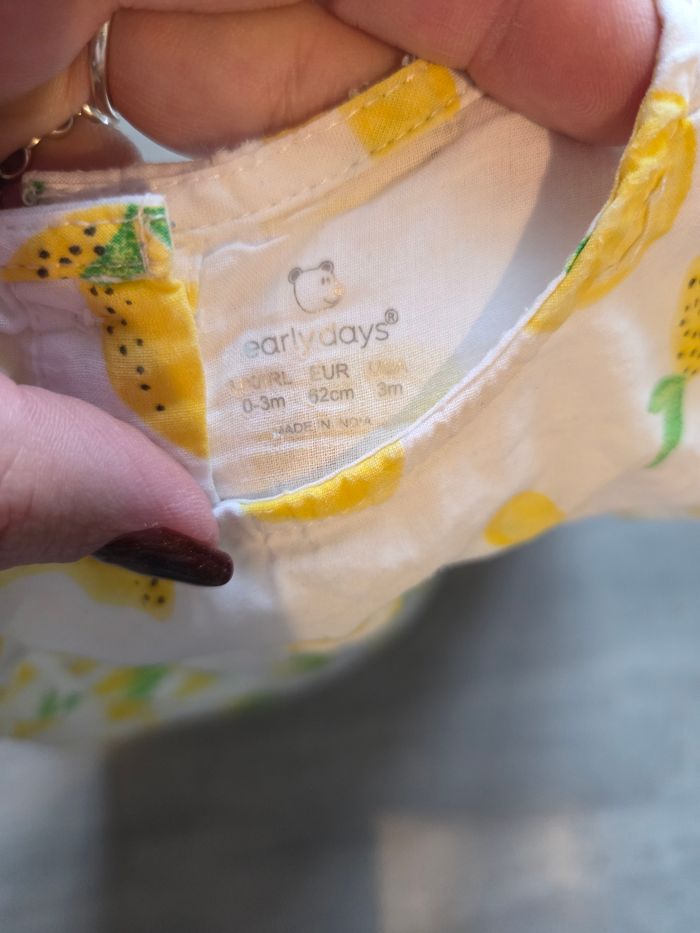 Robe fille citrons 🍋 0/3 mois - photo numéro 3