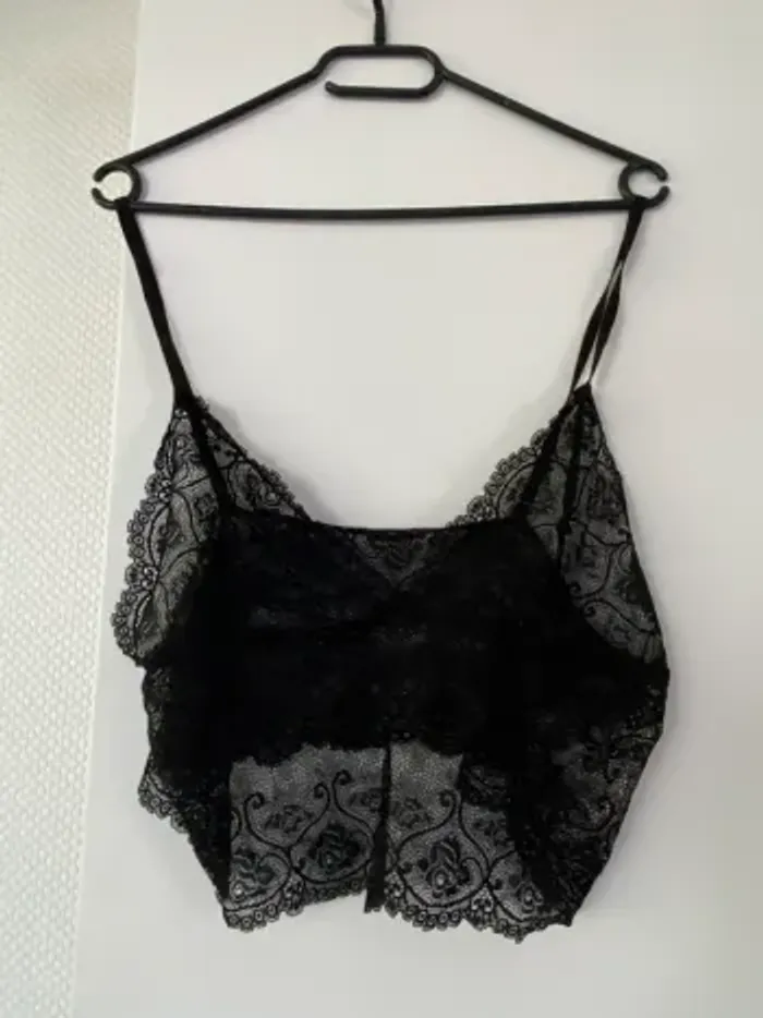 Ensemble pyjama en satin dentelle - photo numéro 3