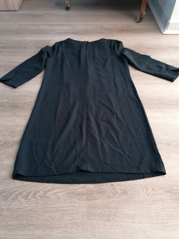 Robe noire - photo numéro 3