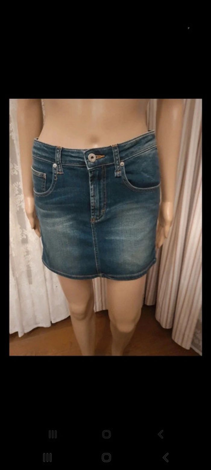 Jolie Mini Jupe en jeans Fiorucci W 26 fr 36