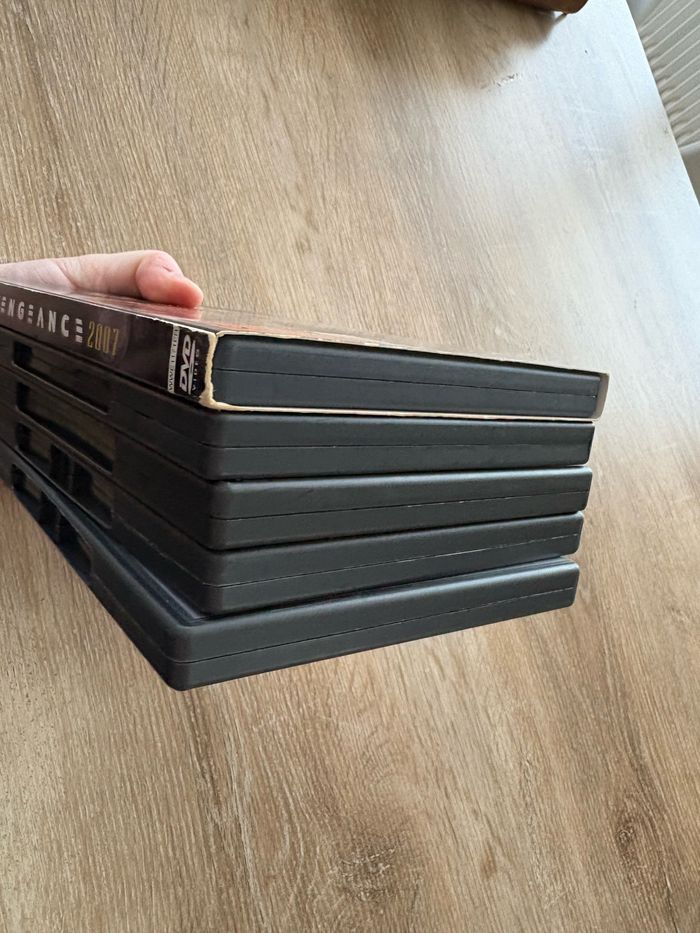 Lot de 5 dvd de catch wwe wrestle vintage - photo numéro 5