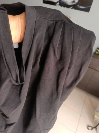Tee shirt épaulettes noir