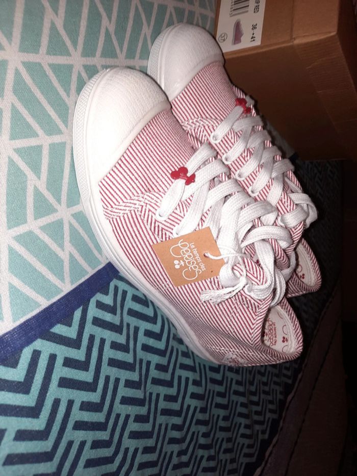 Chaussure le temps de cerise T37 - photo numéro 2