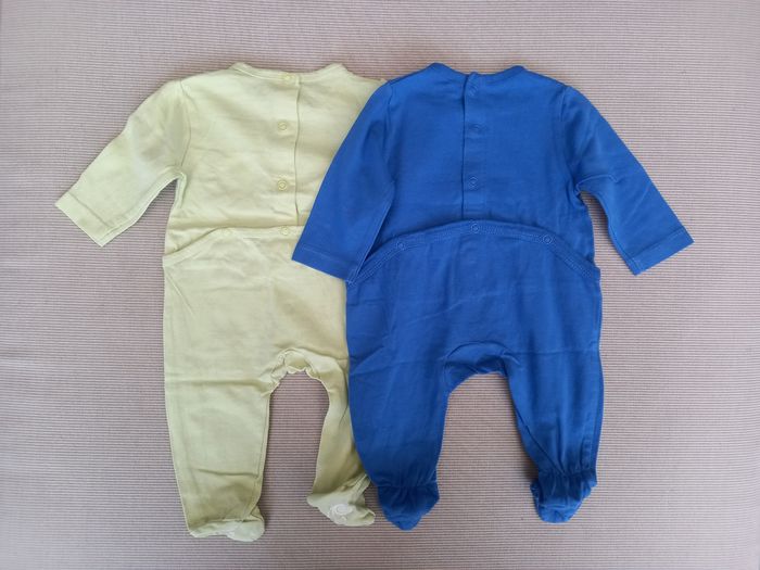 Lot de 2 pyjamas fin 1mois garçon - photo numéro 2