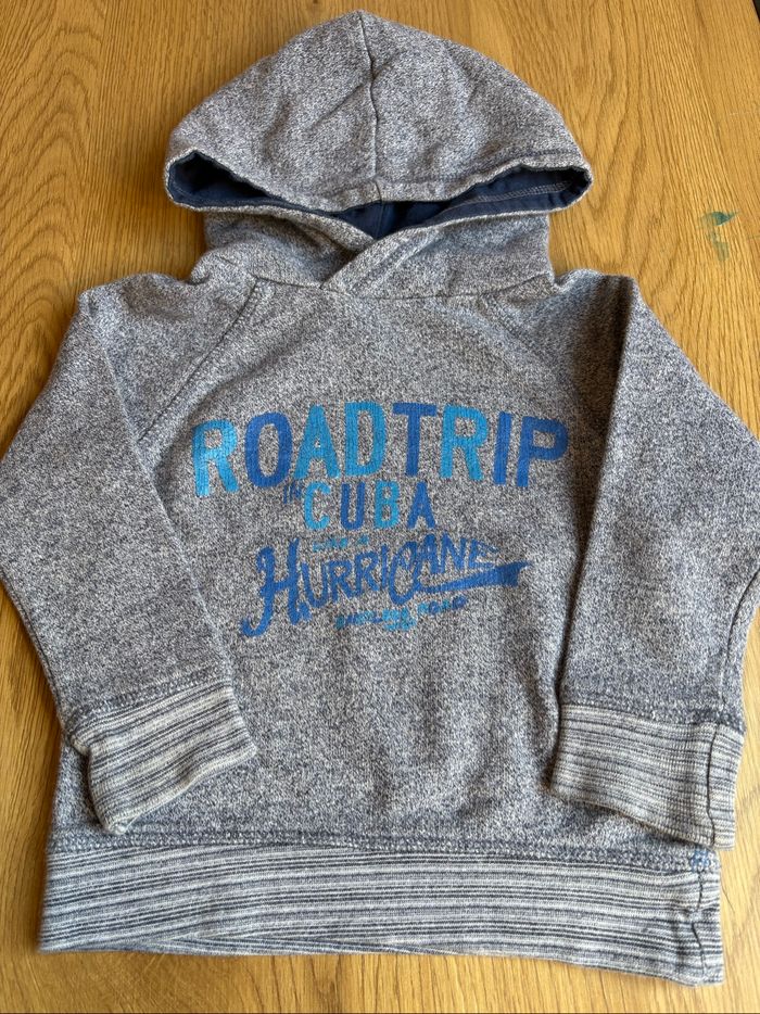 Pull garçon taille 92/98