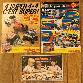 Lot anciennes publicités plastifiées majorette voitures Vintage