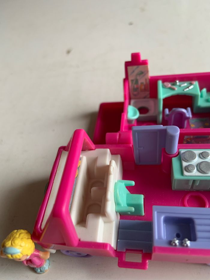 Polly pocket Van home on thé Go avec le personnage - photo numéro 3