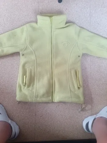 Veste polaire taille 8 ans
