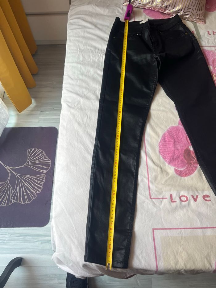 Jeans enduit - photo numéro 4