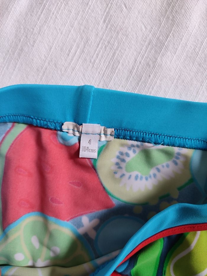 Maillot de bain 4  ans - photo numéro 2