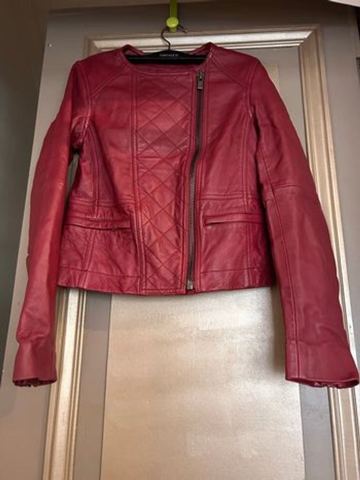 ✨ Veste motarde en cuir bordeaux Comptoir des Cotonniers – Taille XS ✨ - photo numéro 6