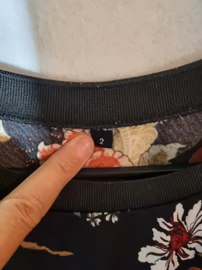 Blouse fleurie manches 3/4 - photo numéro 3