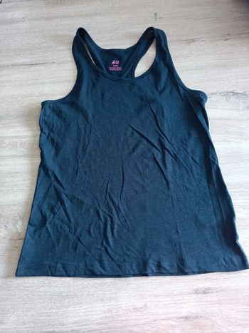 73. Top neuf H&M 10-12ans 146-152