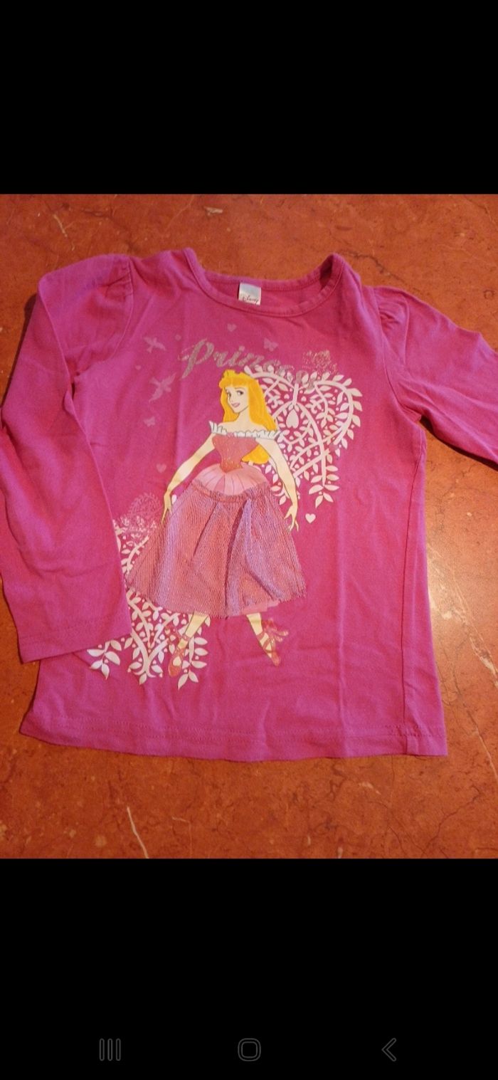 T.shirt fille taille 7 ans