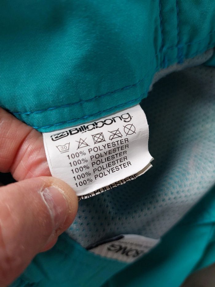 Short de bain Billabong
taille 14 ans - photo numéro 6