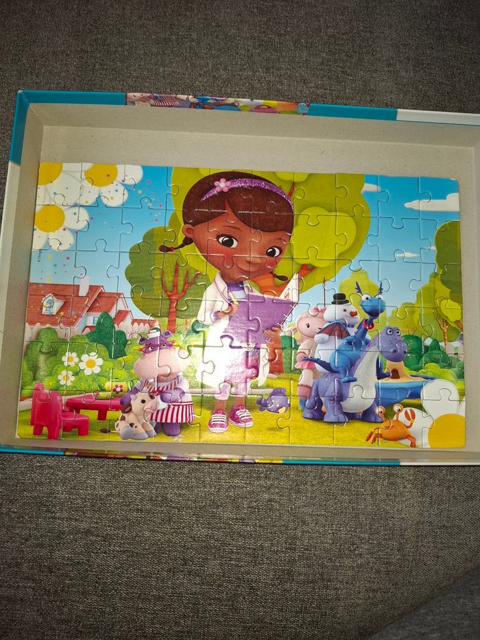 Boite de 2 puzzles 60 pièces Docteur la Peluche Clementoni - photo numéro 4