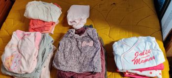 Lot vêtements fille 1 mois