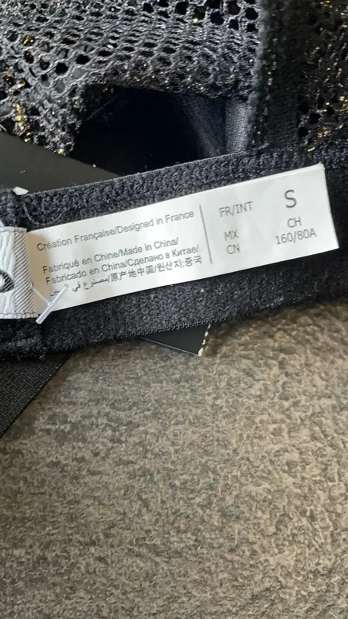 Brassière  - soutien gorge noir et dorée Etam taille S neuve - photo numéro 8