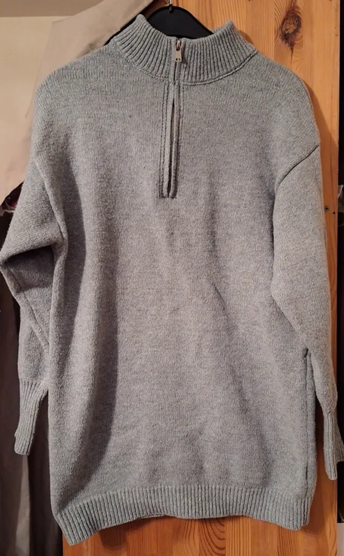 Pull long gris taille 36 en très bon état "shein"