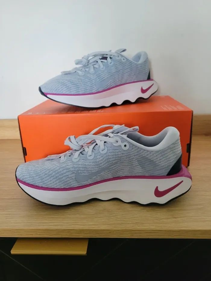 Nike Motive T40 100% Authentique - photo numéro 5