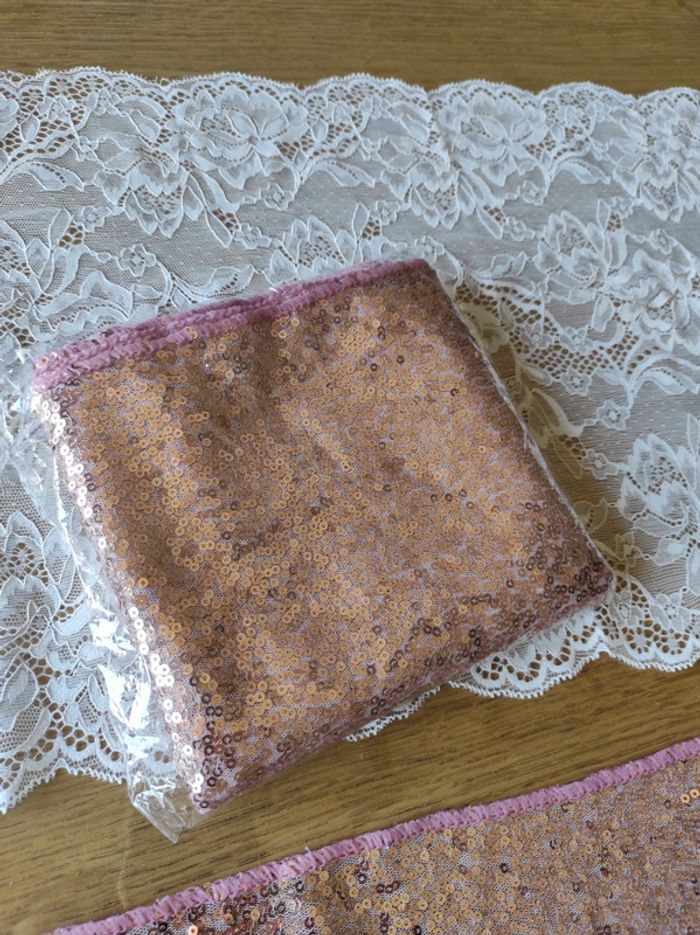 Lot chemins de table NEUF - photo numéro 4