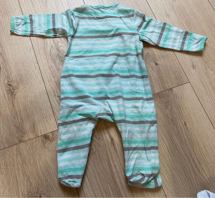 Lot pyjama 6mois - photo numéro 3