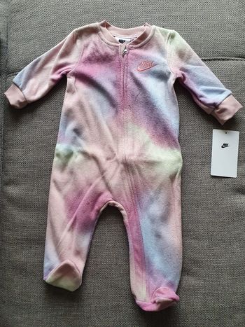 Pyjama Nike bébé neuf avec étiquette rose degradé