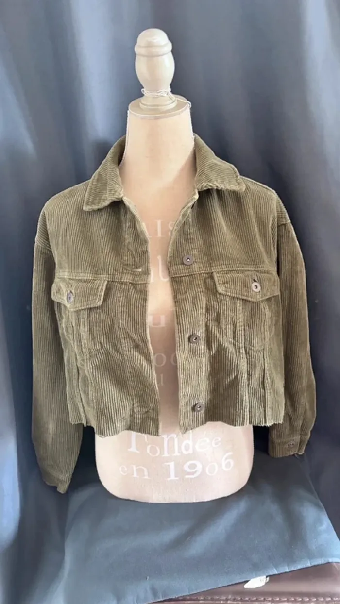 💕 veste chemise courte côtelé aspect velours taille 34 XS #zara