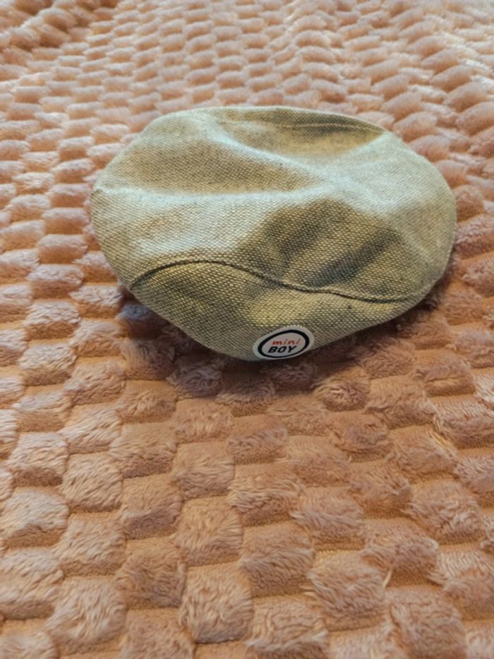 Casquette béret 6/12m neuf