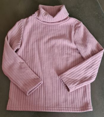 Pull col roulé doublé polaire T. 6 ans